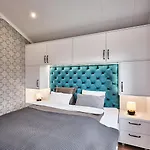 Wohnbox Chaletpark Chalet *